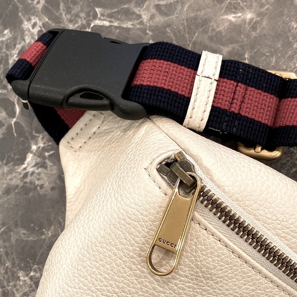 GUCCI Limited Edition Large vintage logo-print zipped fanny pack belt bag - Picture 10 of 14